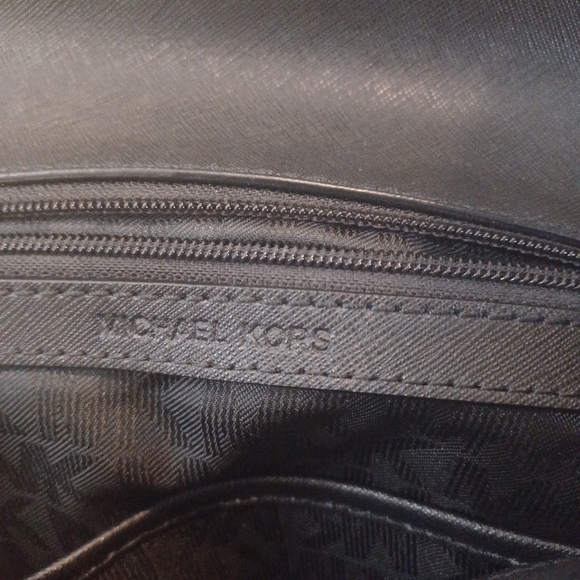 Michael Kors 'Ava' Small Leather Satchel - Picture 6 of 6